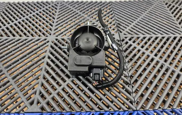 Toyota Auris E180 Alarm system siren 8904002030 2370005930