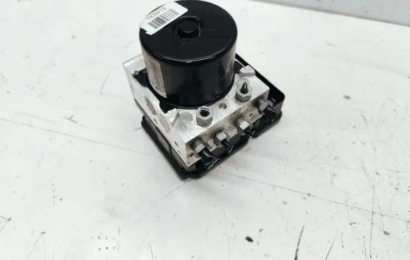 Volvo V60 ABS Pump P31423348