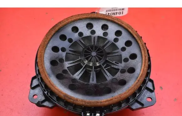 Toyota Auris 150 Subwoofer speaker 8616002A20