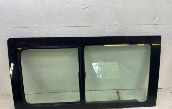Volkswagen Multivan T5 Sliding door window/glass 7H0847757AF