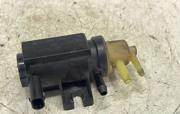 Mercedes-Benz Sprinter W906 Turbo solenoid valve A0091533128 10T308 70078208