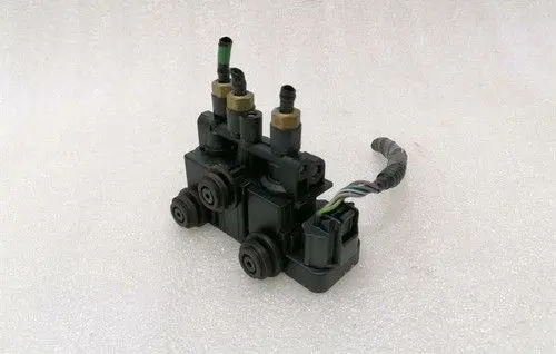 Land Rover Range Rover L405 Air suspension valve block CPLA5B710AC