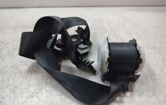 KIA Sorento Third row seat belt 898102P120 898202P120