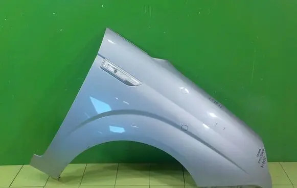 SsangYong Rodius Fender PRZOD PRAWY
