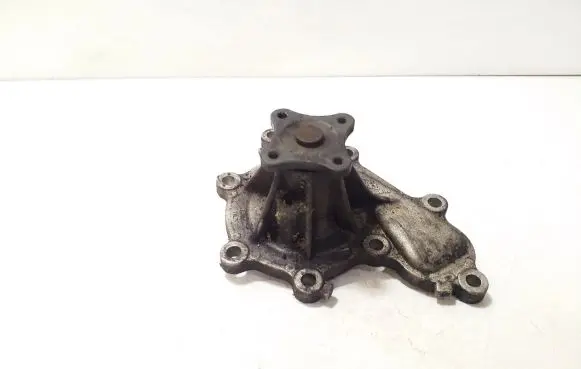 Nissan X-Trail T30 Water pump