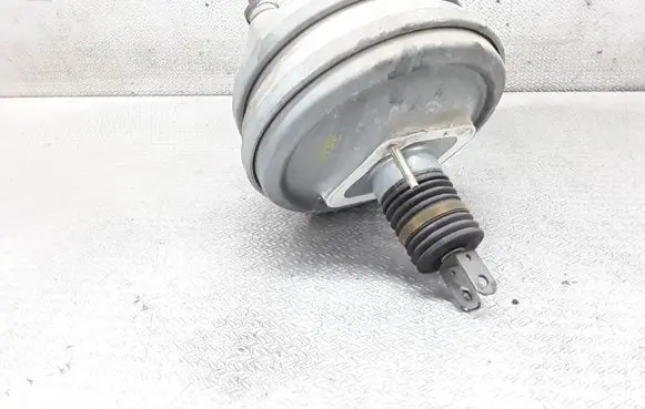 Mercedes-Benz S W220 Brake booster A0054302430