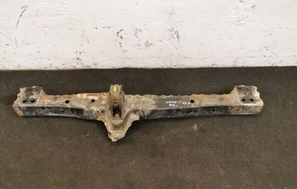 Toyota Avensis T270 Front subframe