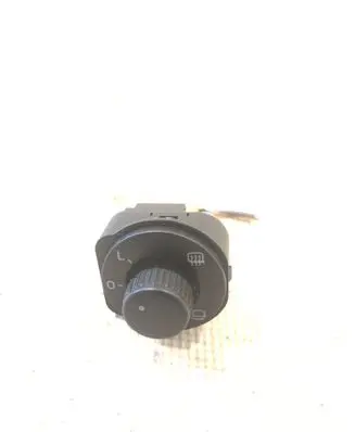 Skoda Octavia Mk2 (1Z) Wing mirror switch