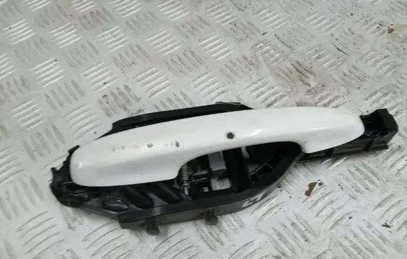 Ford Focus Front door exterior handle DX7BA264A26BAF E03498106