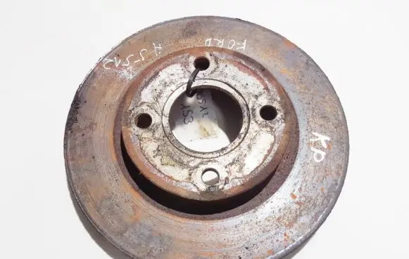 Ford Mondeo MK II Front brake disc ventiliuojamas