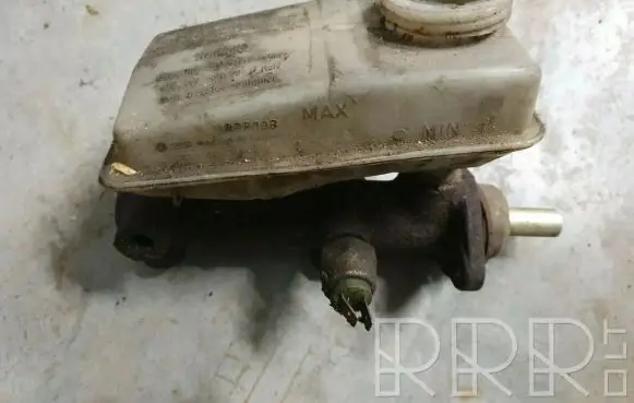 Volkswagen Caddy Master brake cylinder 321611304