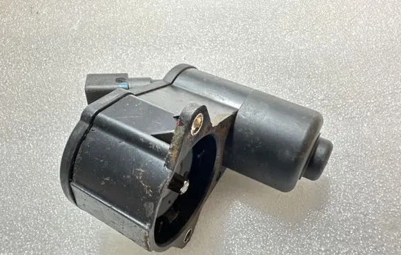 Audi A6 S6 C6 4F Rear brake caliper 32329695
