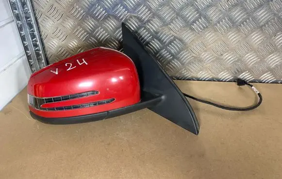 Mercedes-Benz A W176 Front door electric wing mirror A1768100216