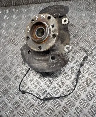 BMW 3 F30 F35 F31 Front wheel hub 6853819 6876844