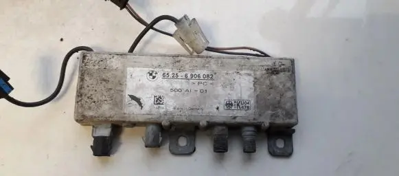 BMW 5 E39 Antenna control unit 65256906082 6525-6906082