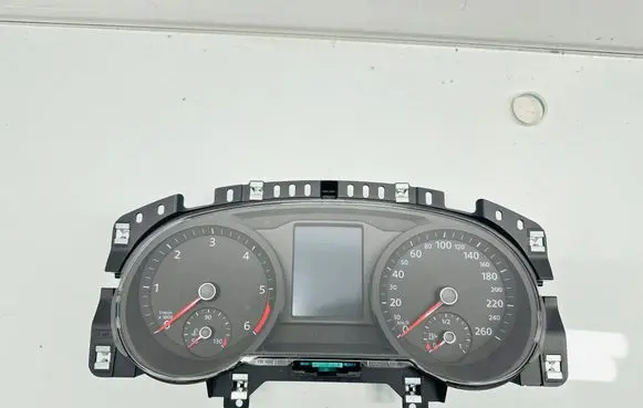 Volkswagen PASSAT B8 Speedometer (instrument cluster) 3G0920741A
