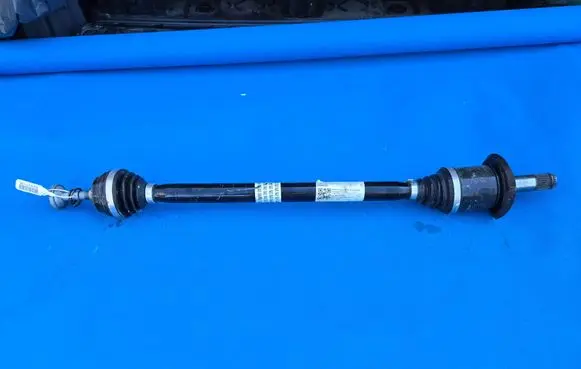 BMW 5 G60 G61 Rear driveshaft 5A2AF28 33205A2AF28