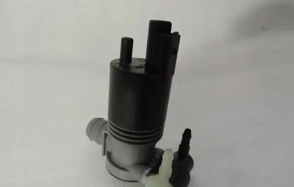 Windshield washer spray nozzle