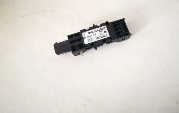 Jeep Grand Cherokee (WK) Airbag deployment crash/impact sensor 04671779ac