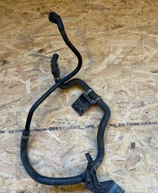 Volvo V60 Engine coolant pipe/hose 32222173