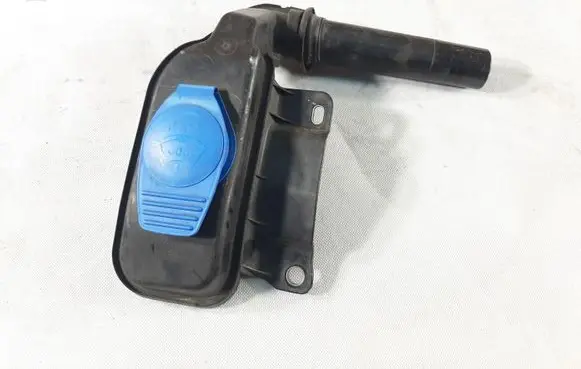 Audi Q5 SQ5 8R Window washer liquid tank fill tube 8R0955452