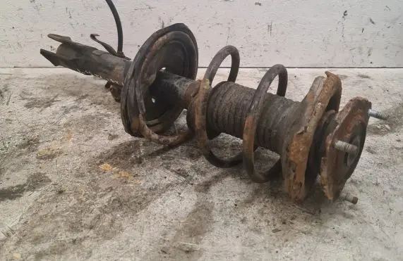 Toyota RAV 4 (XA20) Front shock absorber with coil spring