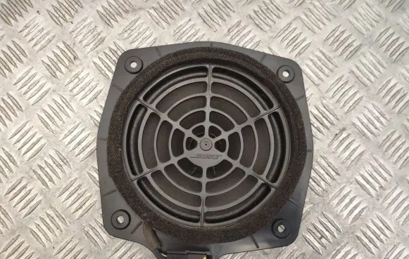 Audi TT TTS Mk2 Subwoofer speaker 8H0035411B