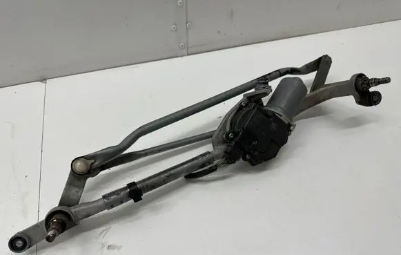 Land Rover Discovery 5 Front wiper linkage and motor JPLA17500BD