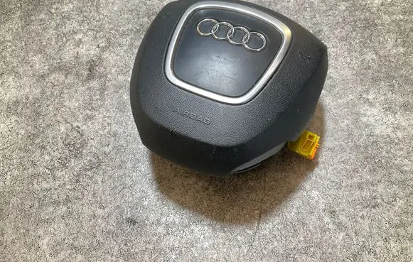 Audi A3 S3 A3 Sportback 8P Steering wheel airbag 8P0880201BC 001A3X0YTGC0