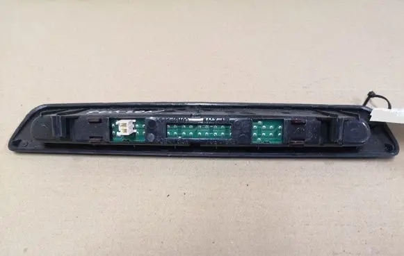 Hyundai Tucson JM Third/center stoplight