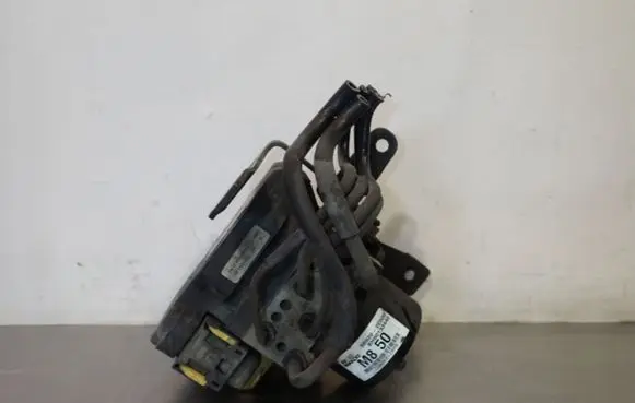 Hyundai Tucson JM ABS Pump 58920-2E500