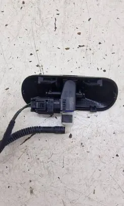 Windshield washer spray nozzle