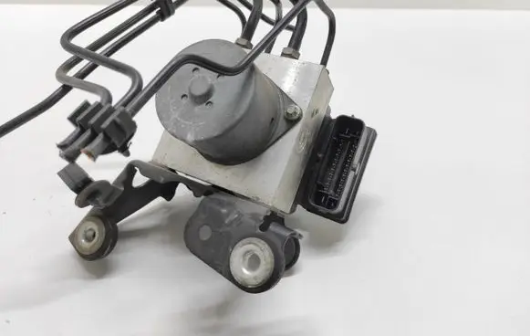 Ford Mondeo MK IV ABS Pump 7G912C405AA 16565701 54084874A
