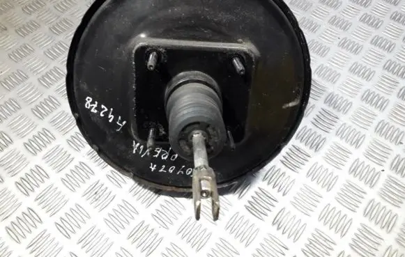 Toyota Previa (XR30, XR40) II Brake booster 87509104 875-09104