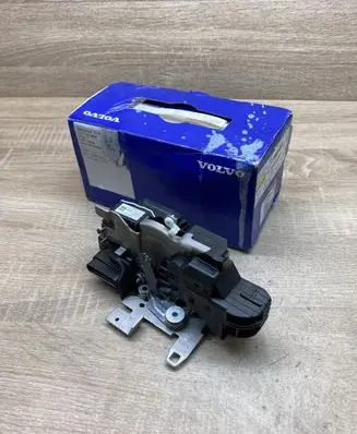 Volvo XC40 Front door lock 31349890