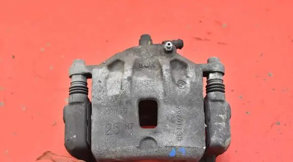 SsangYong Tivoli Front brake caliper BC140257