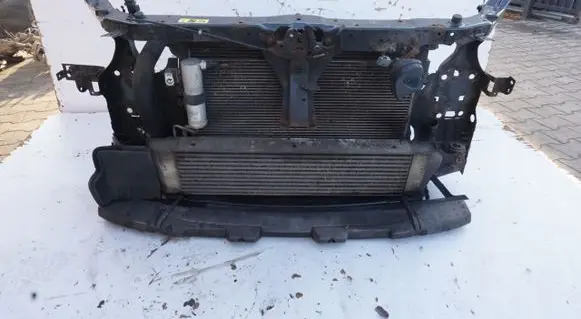 Nissan Qashqai Radiator support slam panel