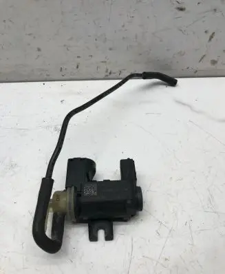 Audi A4 S4 B8 8K Turbo solenoid valve 8K0906627 4010835A 250904793
