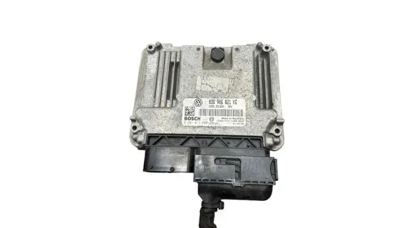 Volkswagen Golf V Engine control unit/module 03G906021KG 0281013200