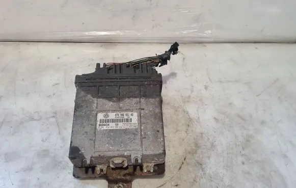 Volkswagen II LT Engine control unit/module 074906021AG 0281010088