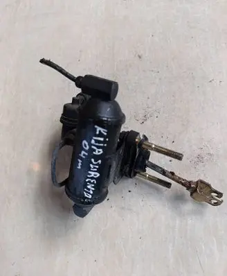 KIA Sorento Clutch master cylinder 