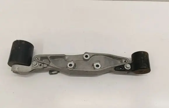Volvo XC60 Rear differential/diff mount bracket 31437943 31437628