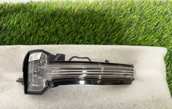 Mercedes-Benz A W177 Mirror indicator light A0999061902