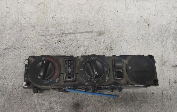 Mercedes-Benz Vito Viano W638 Climate control unit A0008307585KZ