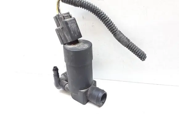 Volvo V50 Windscreen/windshield washer pump 1S7117K624FE