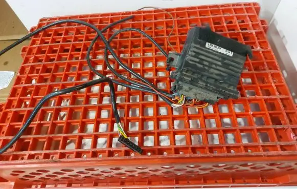 Audi A8 S8 D2 4D Parking PDC control unit/module 8698835311