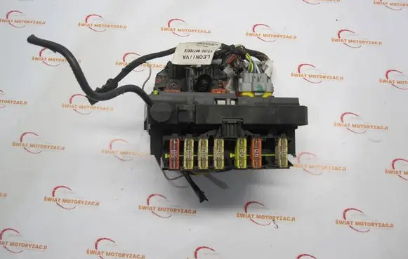 Citroen C5 Fuse box set 9666700180