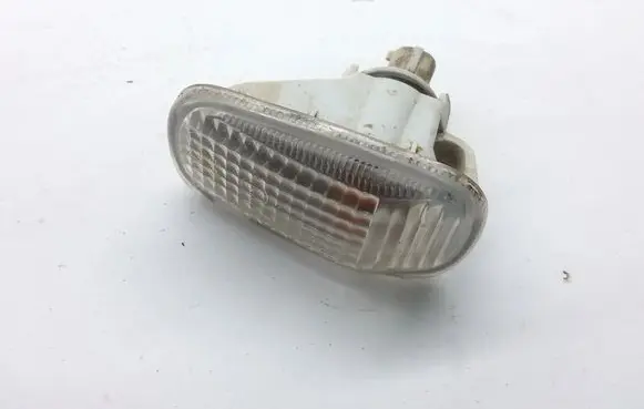 Honda Civic Front fender indicator light 6R016528 6R016527
