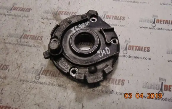 Volvo XC90 Oil pump 3077709