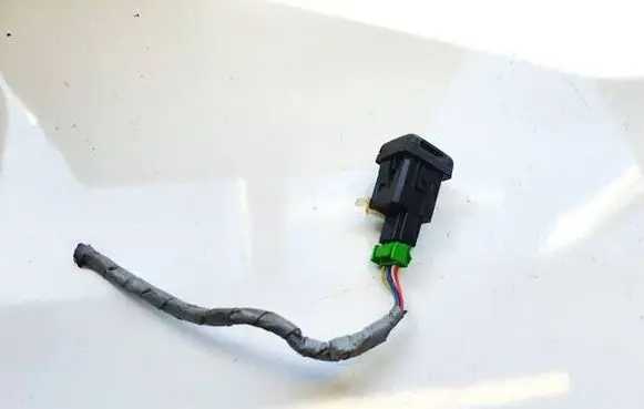 Honda FR-V USB socket connector 